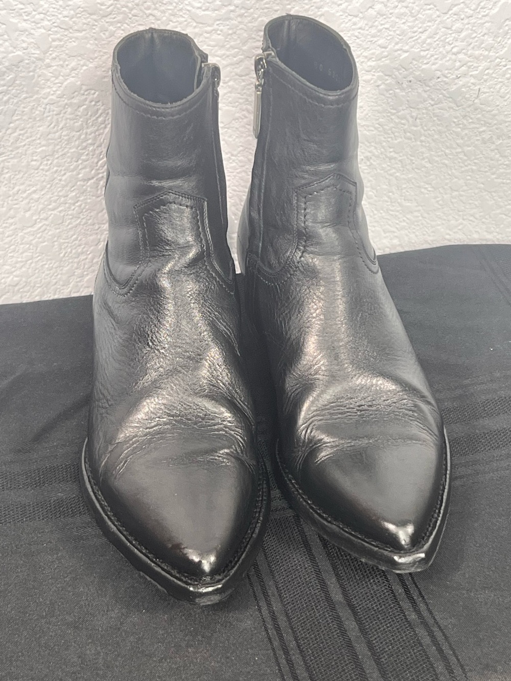Saint Laurent Black Leather Ankle Boots EU 38/W 7 1/2 / M 6 - Picture 2 of 10